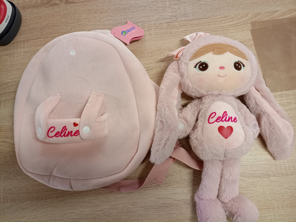 Ghiozdan Personalizat Iepuras  Dragalas Roz si pufos cu Papusica Detasabila- Fetite