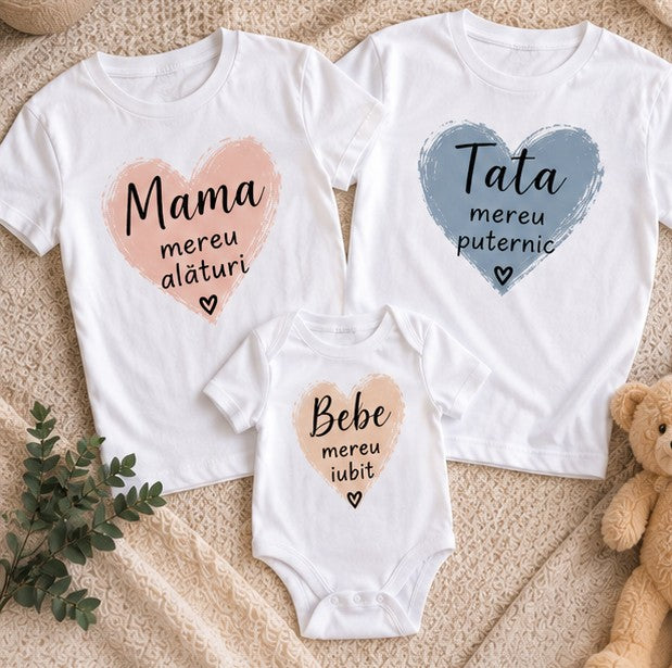 Set familie cu inimioare – Mama mereu alături, Tata mereu puternic și Bebe mereu iubit