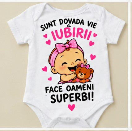 Body personalizat – Sunt dovada vie, bebeluș cu fundiță și ursuleț