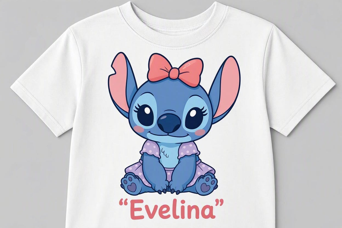 Tricou personalizat copii cu nume – Evelina, personaj albastru cu fundiță roz