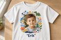 Tricou personalizat copii cu fotografie și nume – Erik, rachetă și dinozaur
