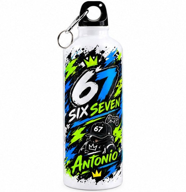 Bidon de apă personalizat cu 67 Six Seven, accente verzi și albastre și nume, 500 ml