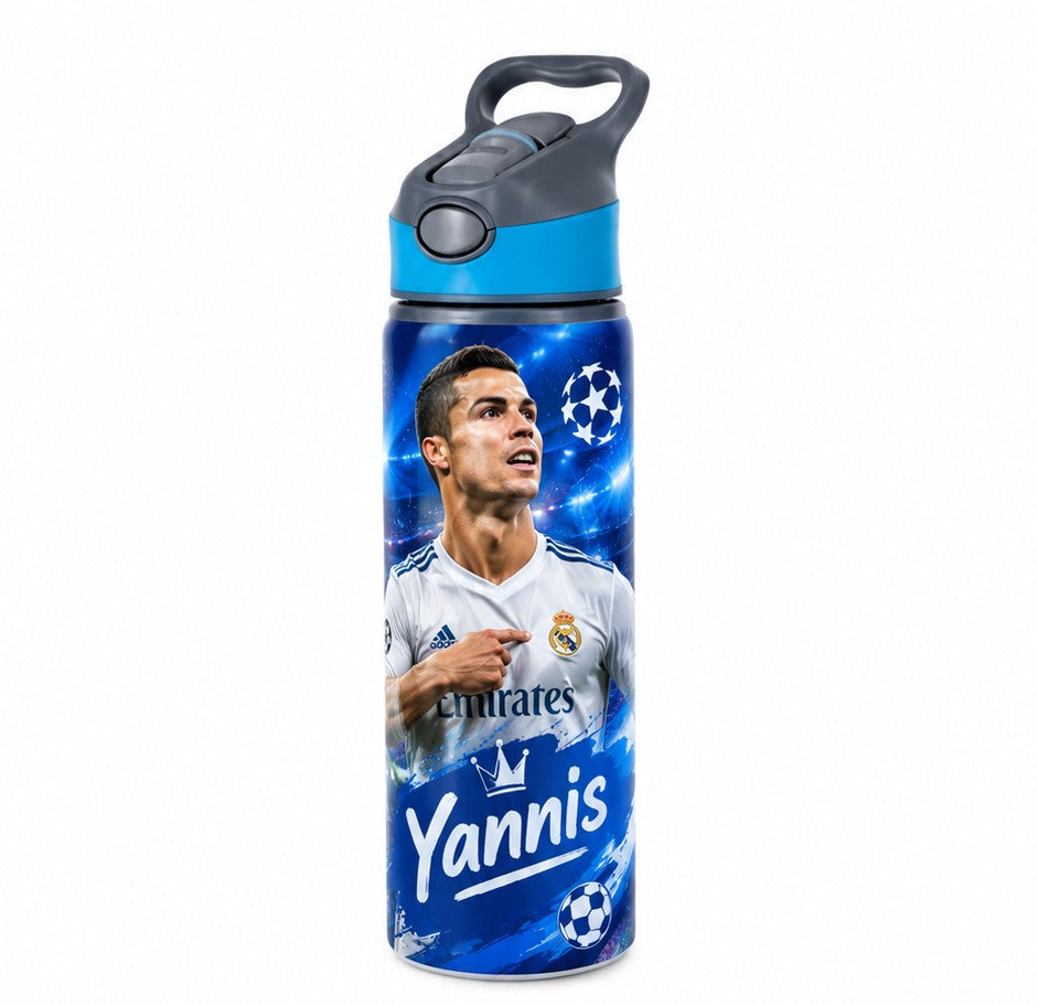 Bidon de apă personalizat cu Cristiano Ronaldo pe fundal albastru și nume, 650 ml