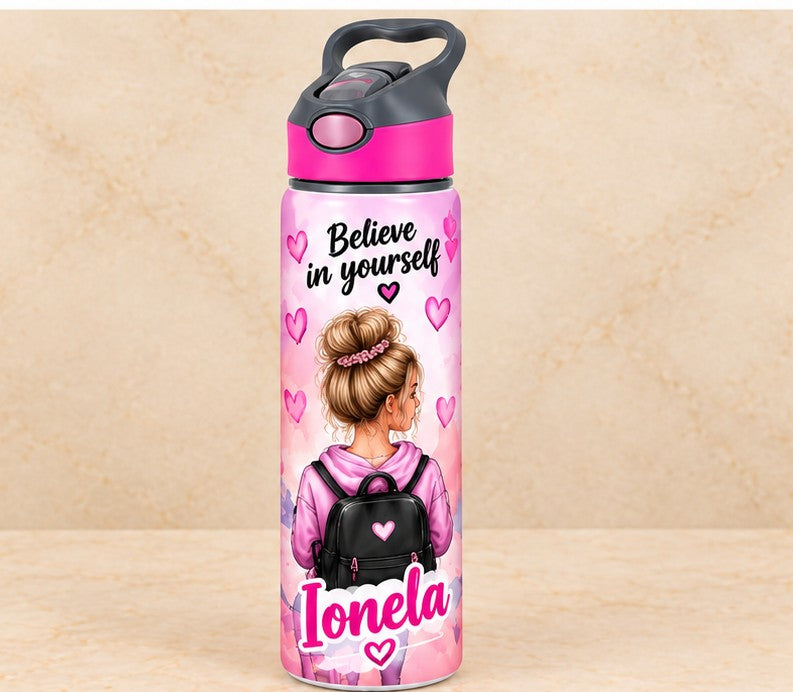 Bidon de apă personalizat cu tânără blondă cu rucsac, Believe in yourself și nume, 650 ml