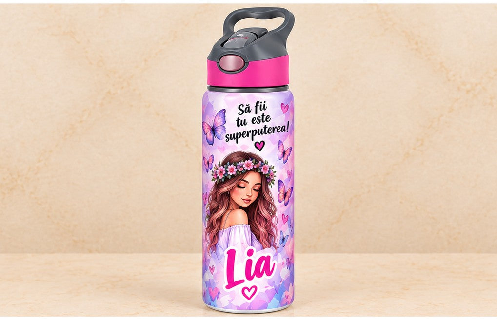 Bidon de apă personalizat cu tânără cu coroniță de flori, fluturi și nume, 650 ml