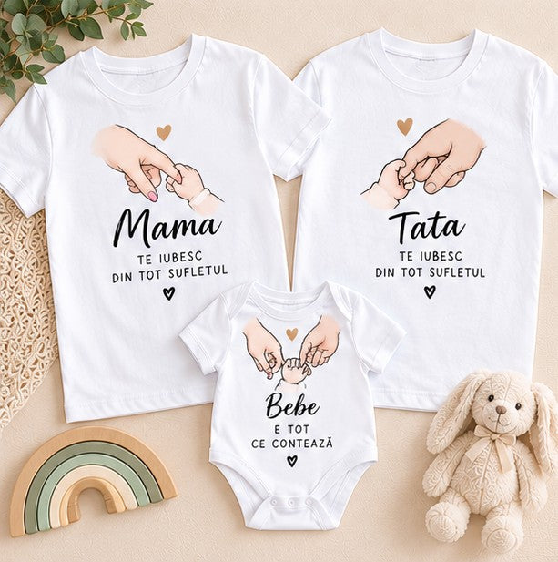 Set familie Te iubesc din tot sufletul – Mama, Tata și Bebe, inimioare aurii