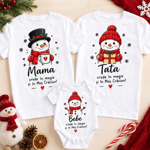 Set familie cu oameni de zăpadă – Mama, Tata și Bebe cred în magie